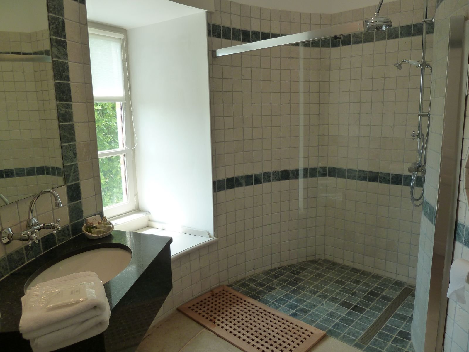 Bathroom Château maulmont
